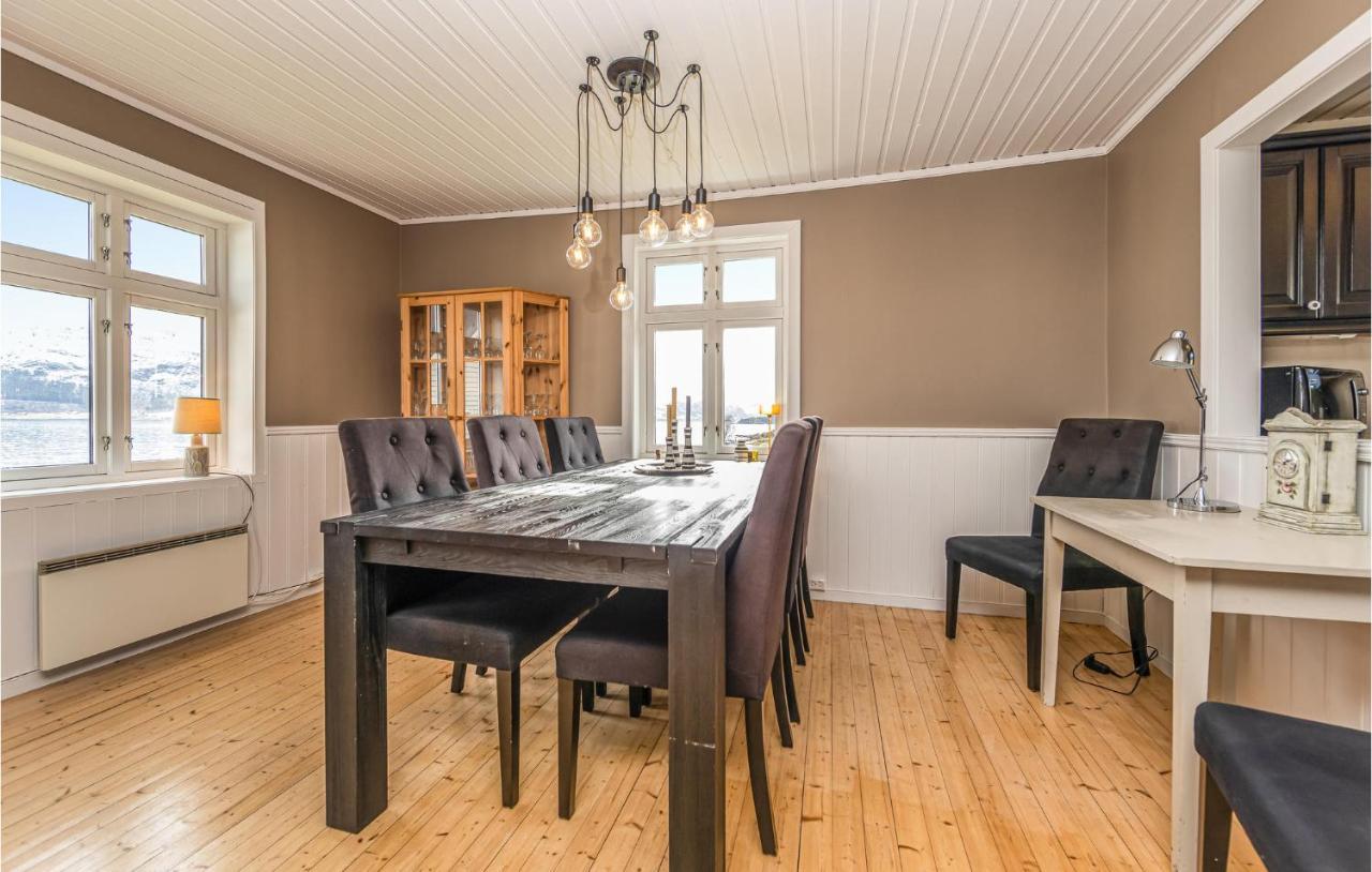 3 Bedroom Nice Home In Kvamsoy Sandvik  Exterior foto